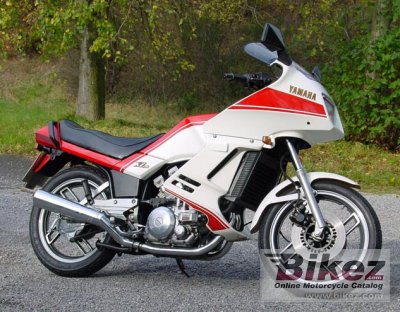 1986 Yamaha XZ 550 S photo